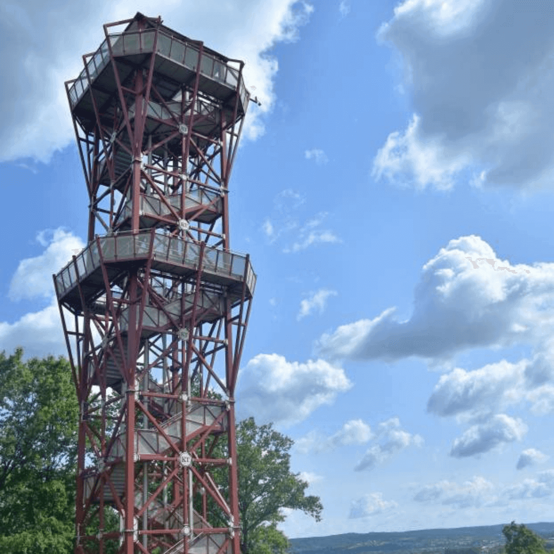 Wieża widokowa w Karpackiej Troi